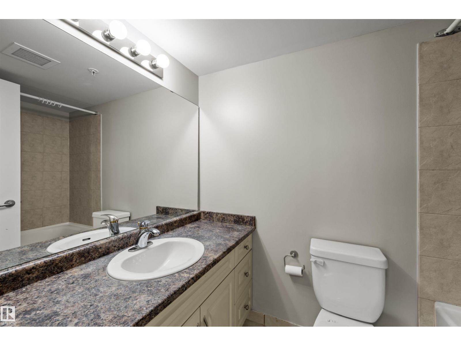 Photo 16 of 113 17404 64 Av Nw, Edmonton AB