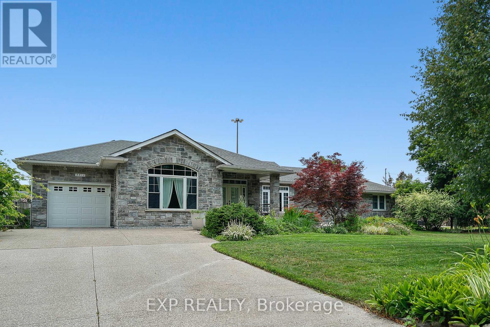 Photo 2 of 5510 Belmont Avenue, Niagara Falls ON