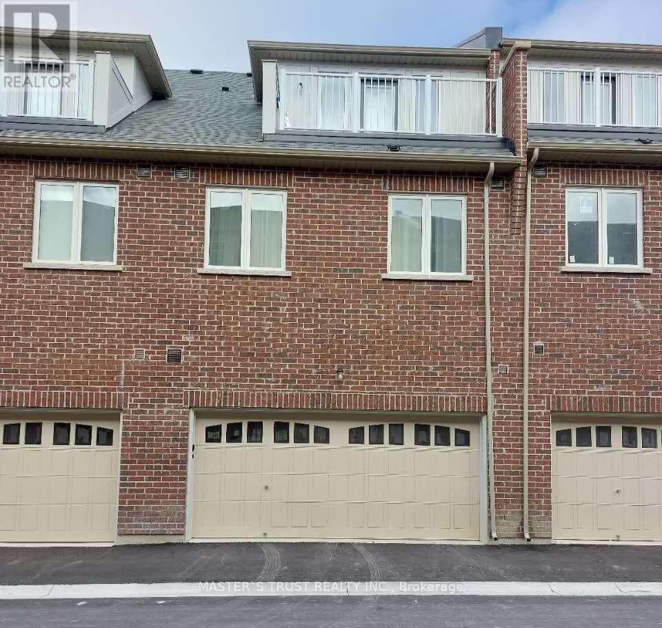 Photo 14 of 59 William F Bell Parkway, Richmond Hill ON