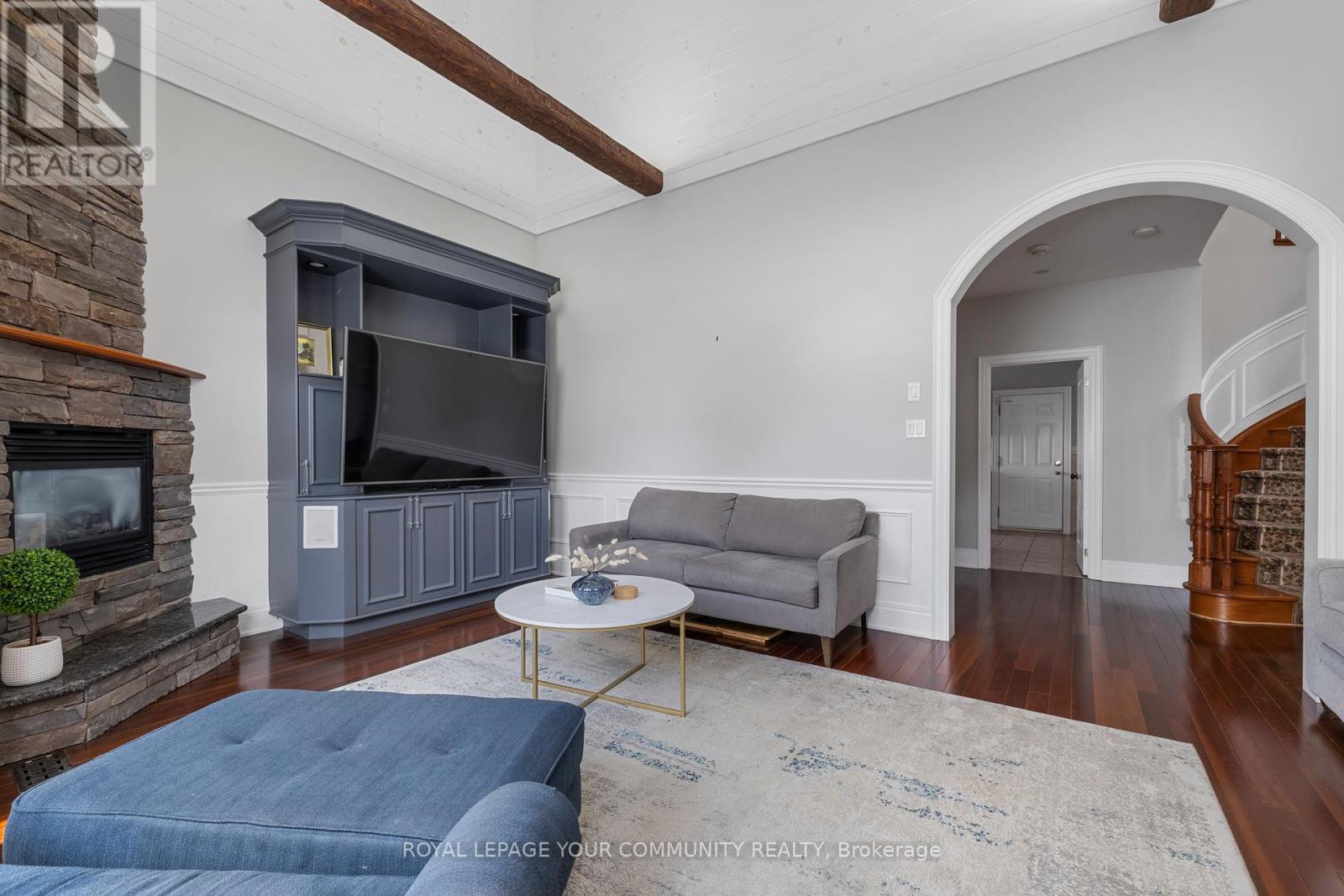 Photo 16 of 294 Sunset Beach Road, Richmond Hill ON