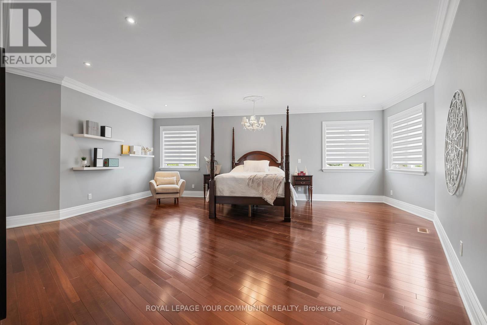 Photo 25 of 294 Sunset Beach Road, Richmond Hill ON