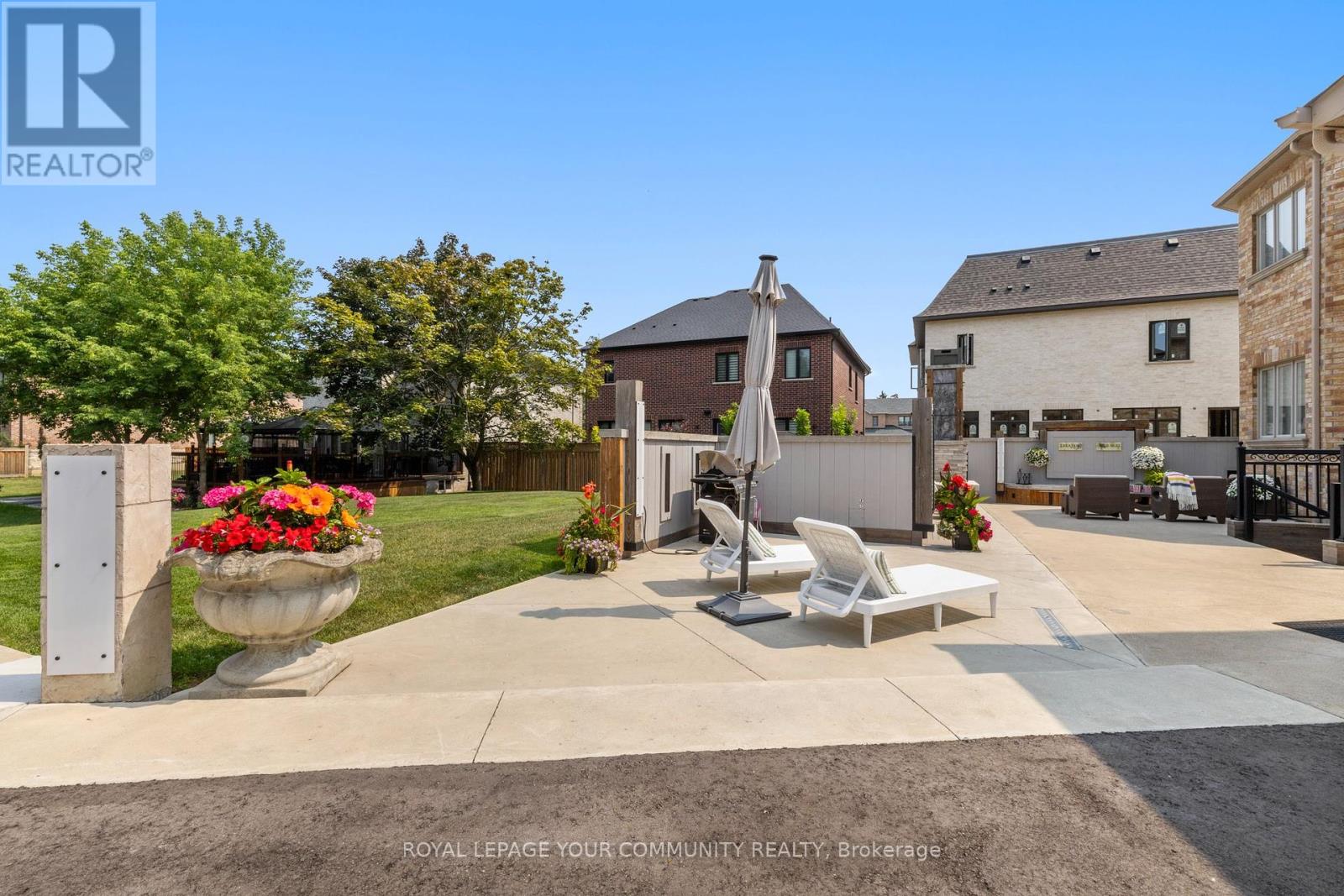 Photo 43 of 294 Sunset Beach Road, Richmond Hill ON