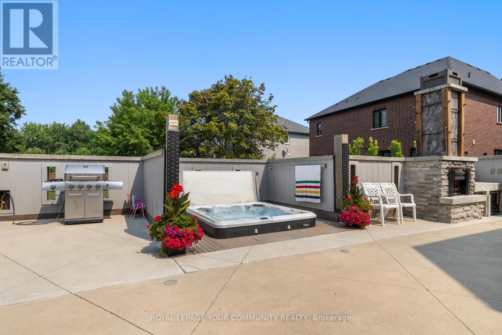 Photo 45 of 294 Sunset Beach Road, Richmond Hill ON