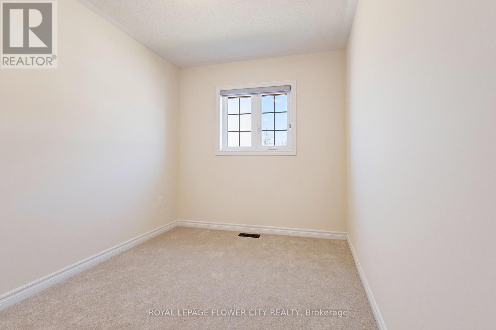 Photo 24 of 11 Conboy Drive, Erin ON