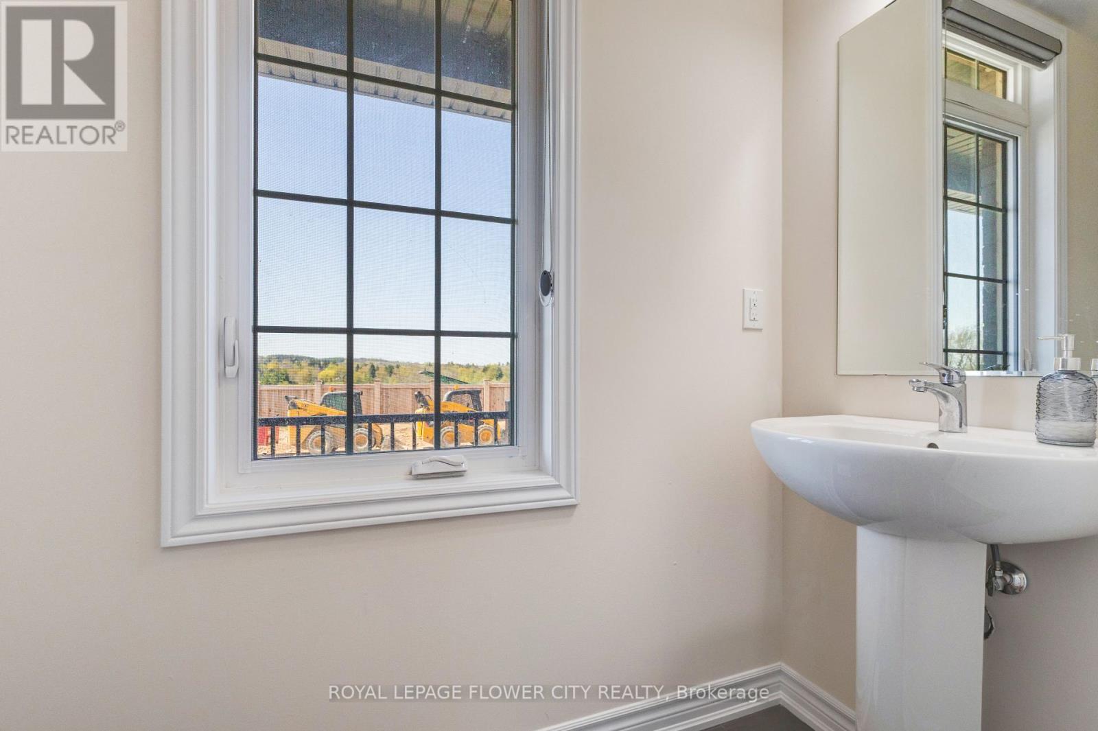Photo 45 of 11 Conboy Drive, Erin ON