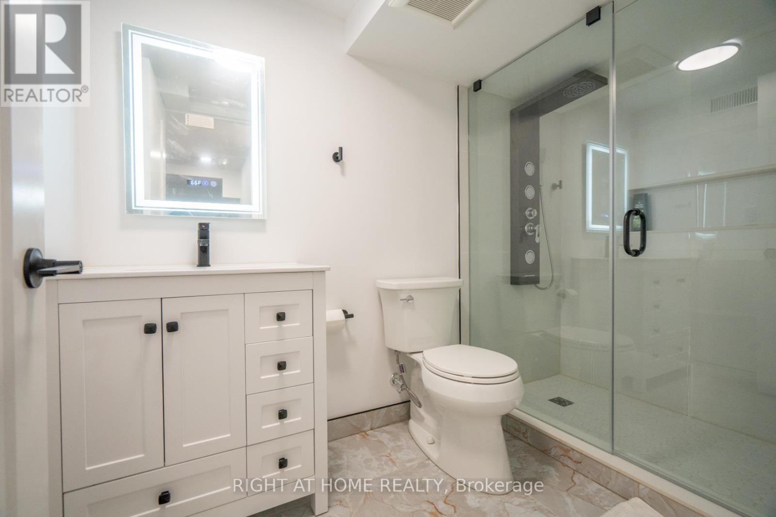 Photo 14 of 113 Mackey Drive, Whitby ON
