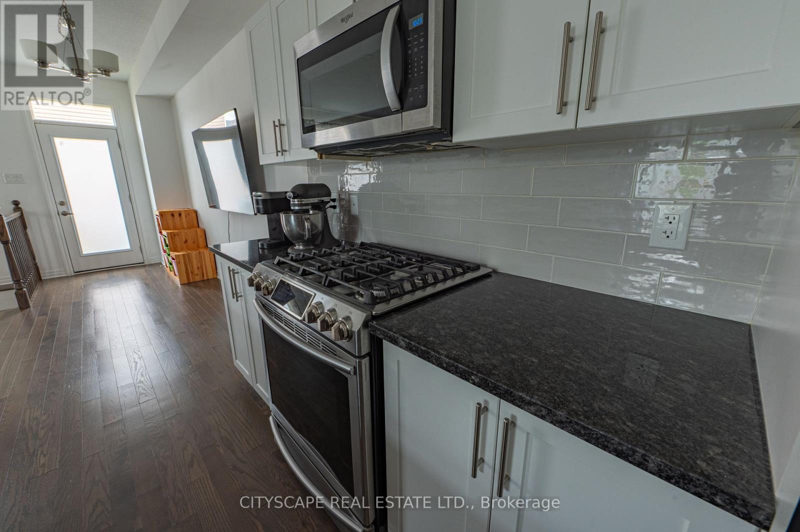 Photo 11 of 174 Joshua Street, Ottawa ON