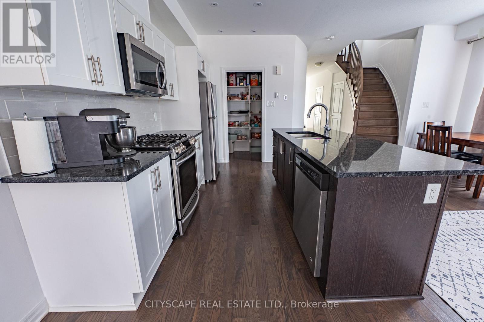 Photo 14 of 174 Joshua Street, Ottawa ON