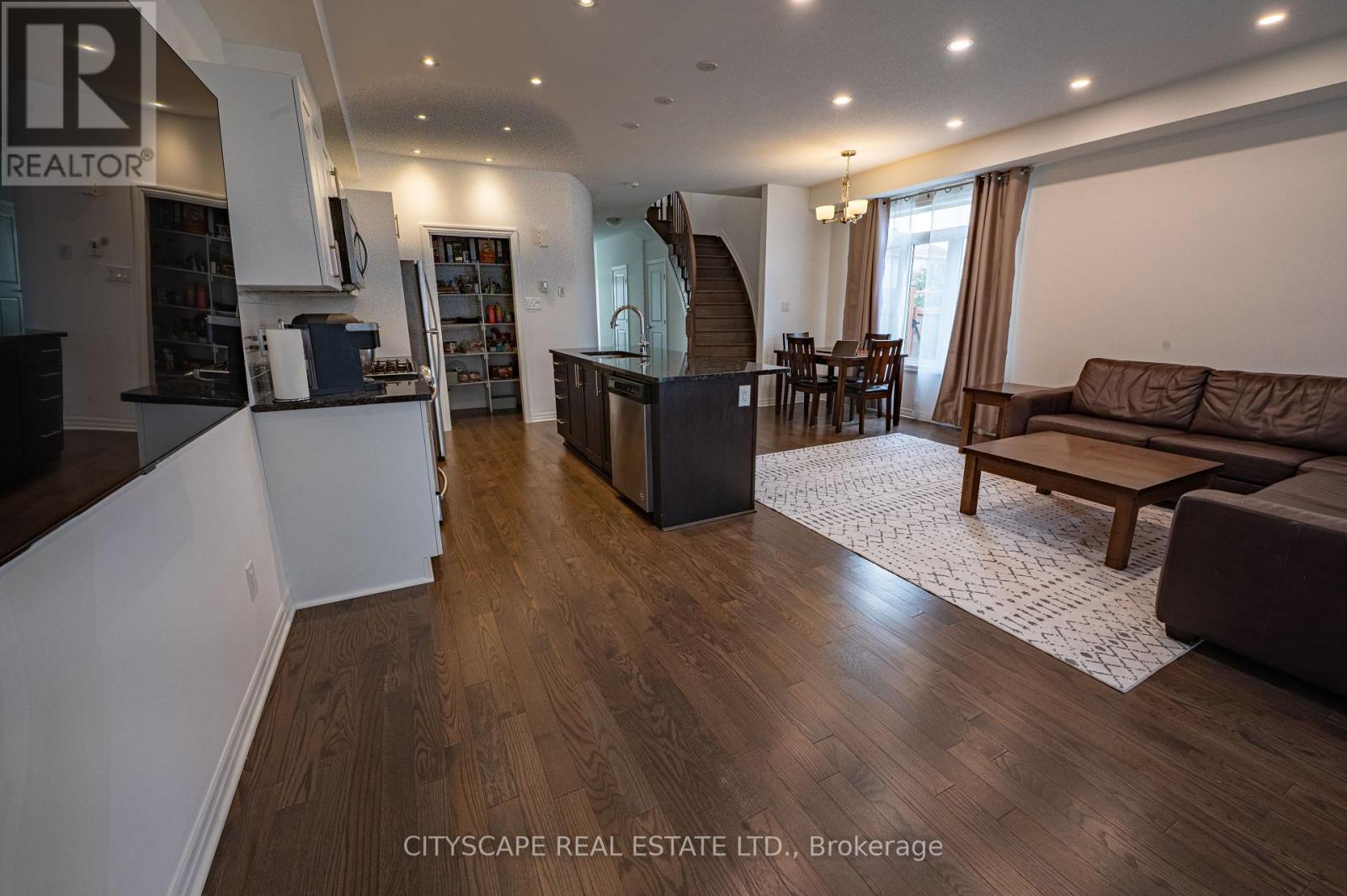 Photo 17 of 174 Joshua Street, Ottawa ON