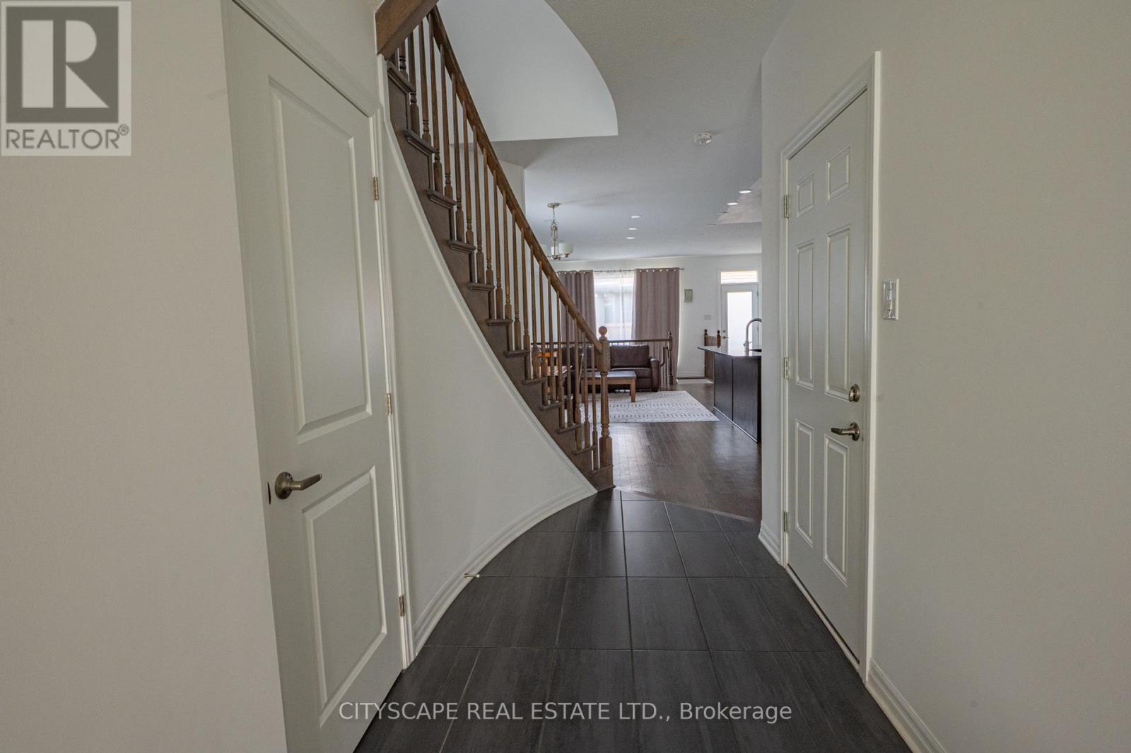 Photo 6 of 174 Joshua Street, Ottawa ON