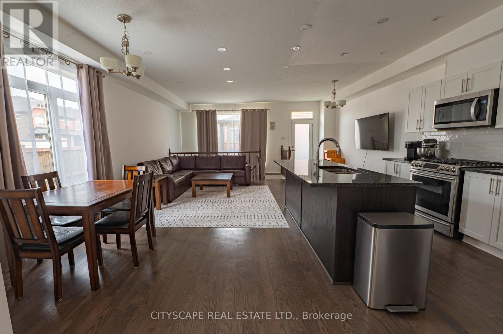 Photo 9 of 174 Joshua Street, Ottawa ON