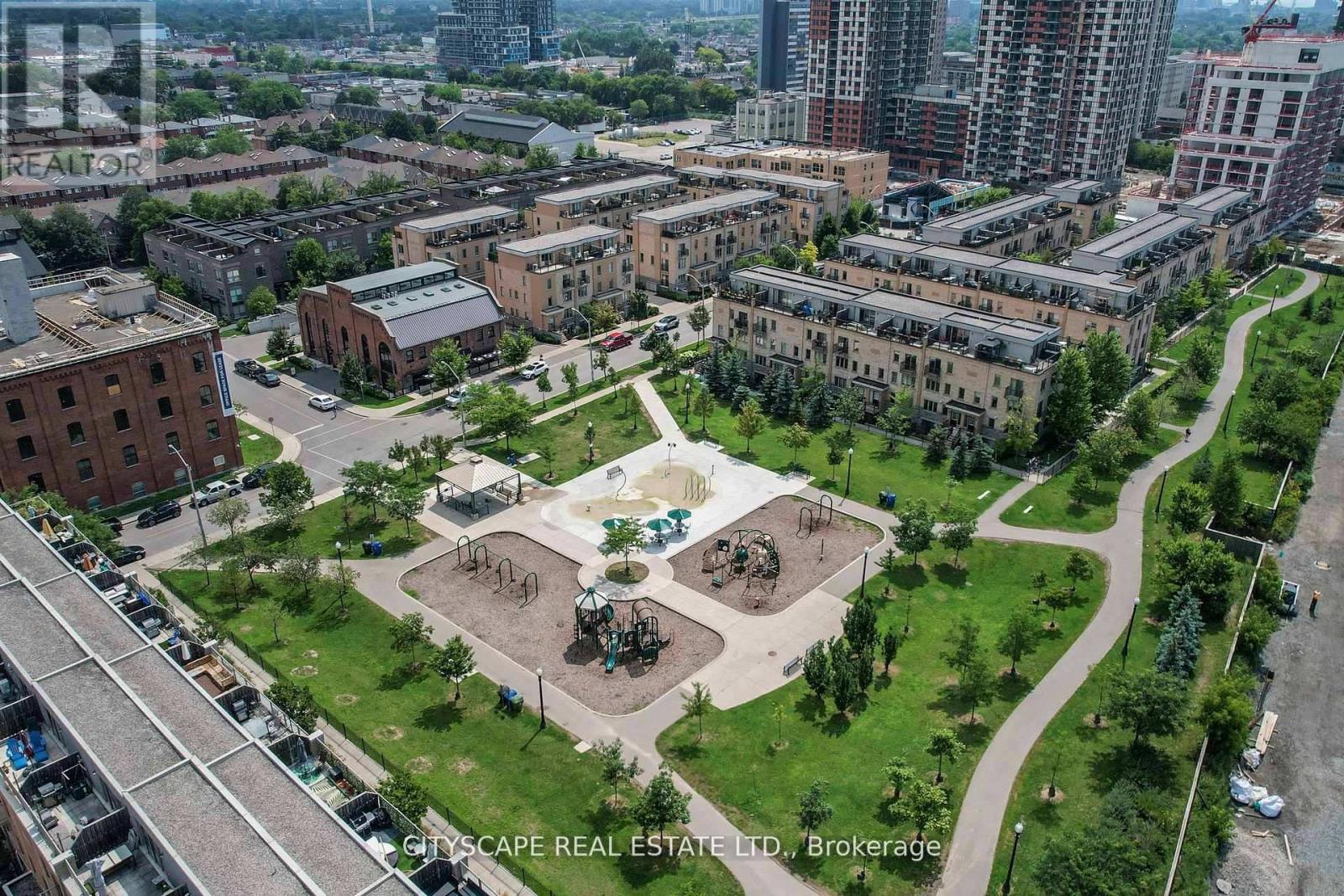 Photo 34 of 135 10 Foundry Avenue, Toronto ON