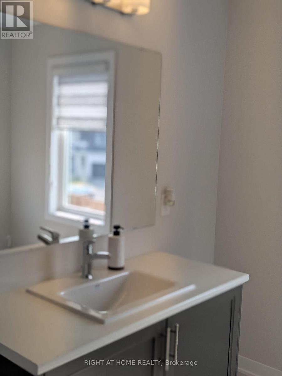 Photo 30 of 10 Tenuto Lane, Ottawa ON