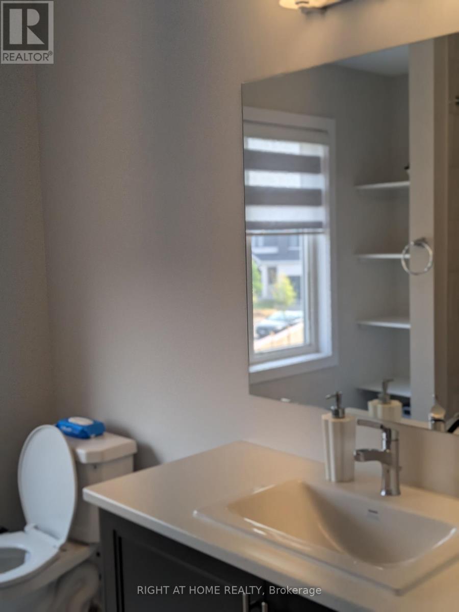 Photo 9 of 10 Tenuto Lane, Ottawa ON