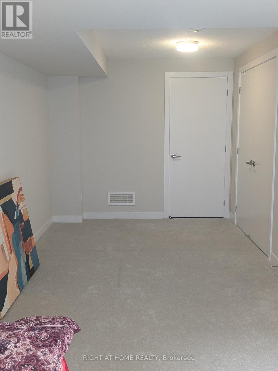 Photo 29 of 10 Tenuto Lane, Ottawa ON