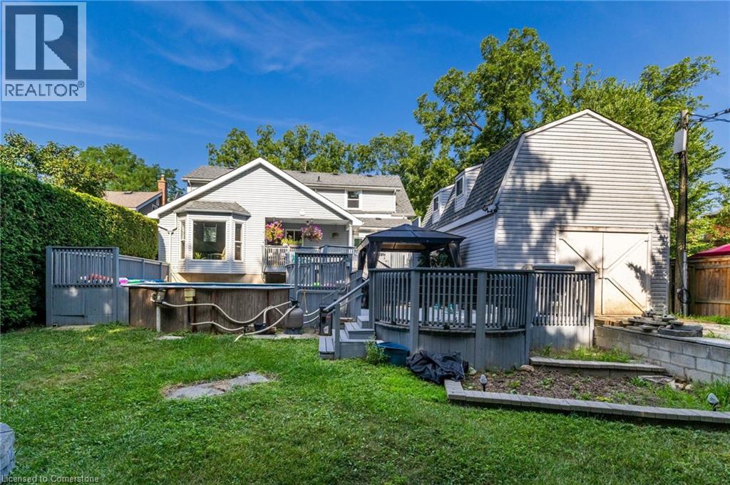 Photo 47 of 55 Wellington Street S, Dundas ON