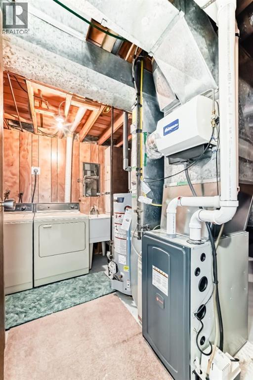 Single Family House 4 Level for Sale in  Whiteview Close NE Whitehorn Calgary 