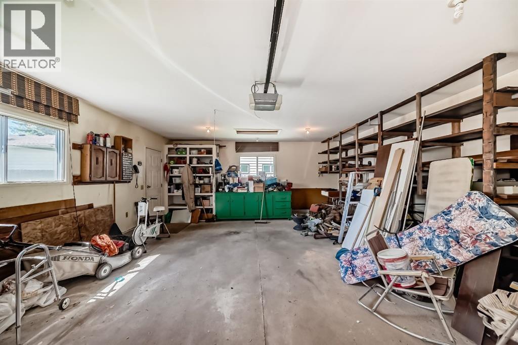 Single Family House 4 Level for Sale in  Whiteview Close NE Whitehorn Calgary 