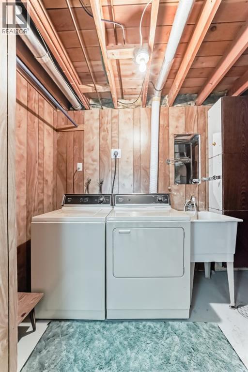 Single Family House 4 Level for Sale in  Whiteview Close NE Whitehorn Calgary 