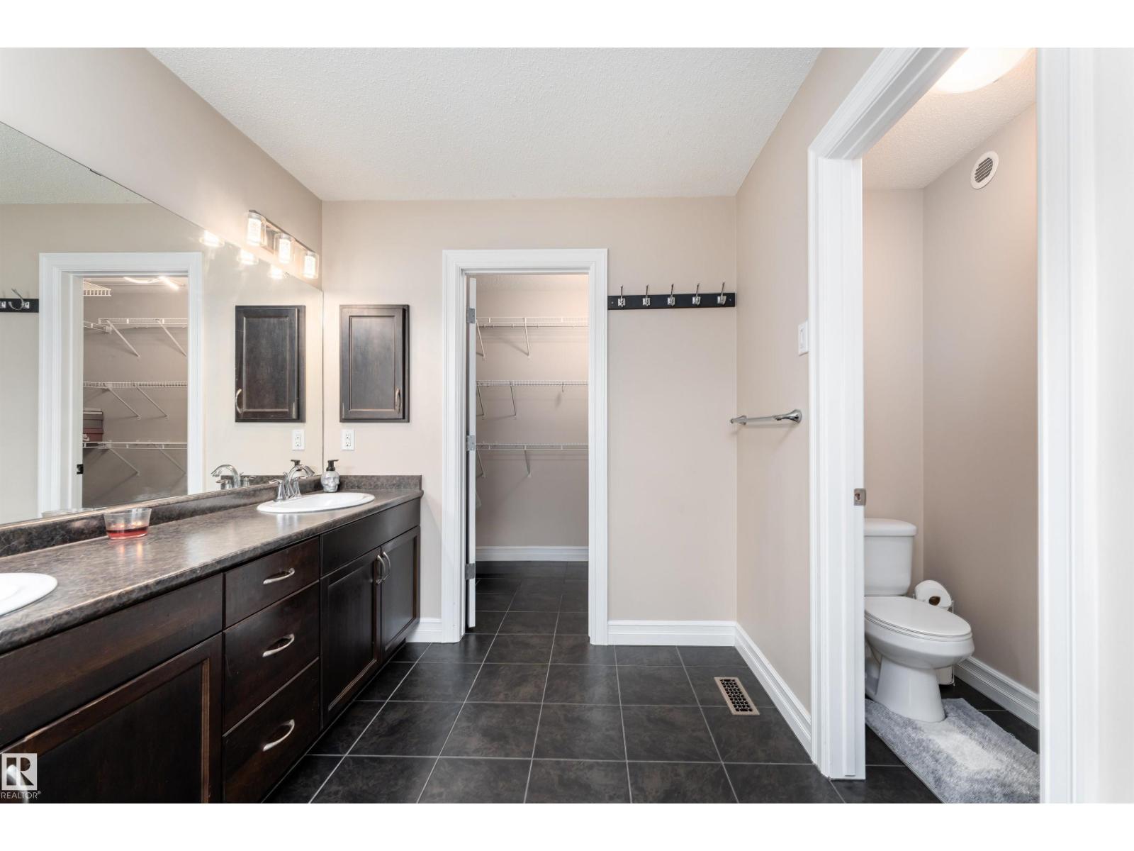 Photo 6 of 11535 16 Av Sw, Edmonton AB