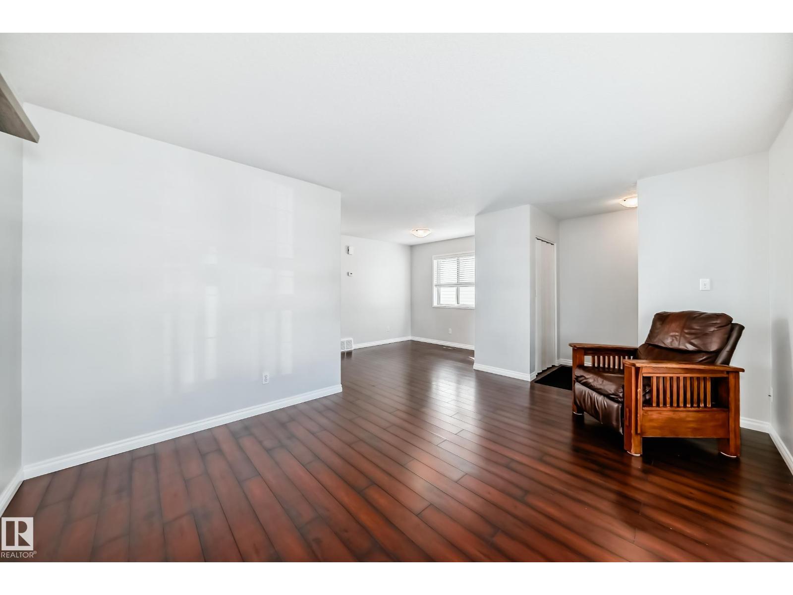 Photo 21 of 16217 57 St Nw, Edmonton AB