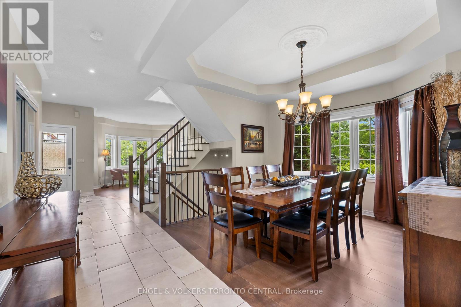 Photo 45 of 1510 Samuelson Circle, Mississauga ON