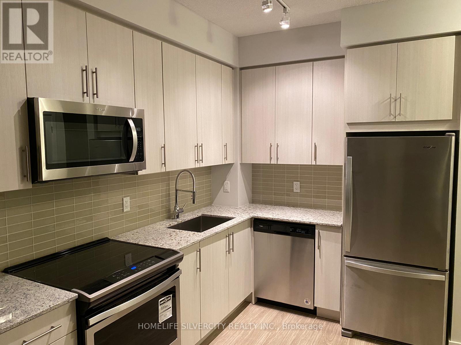 Photo 2 of 805 4085 Parkside Village Drive, Mississauga ON