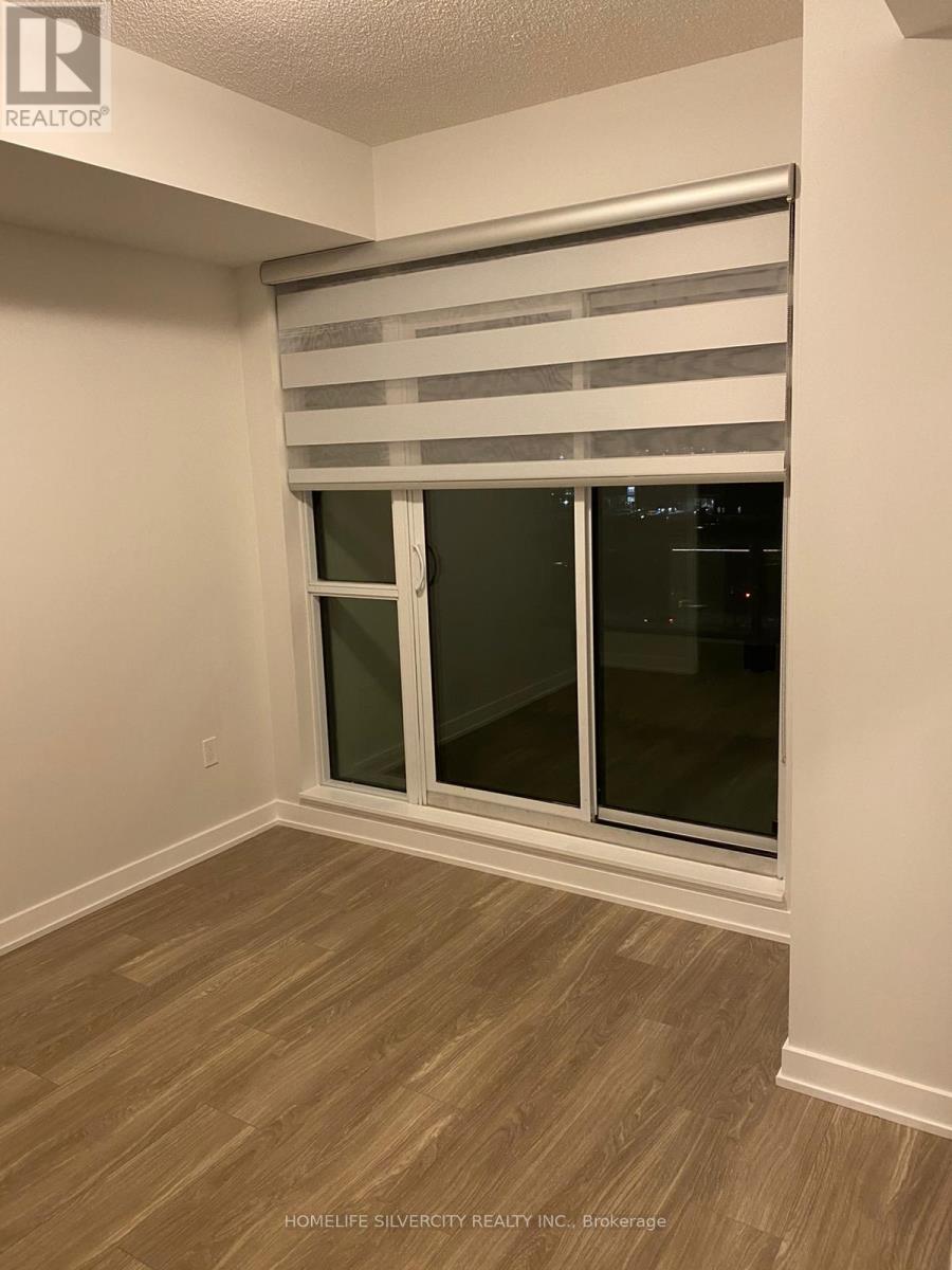 Photo 5 of 805 4085 Parkside Village Drive, Mississauga ON