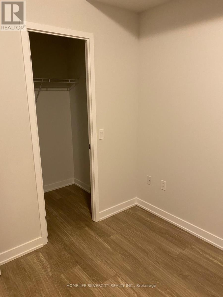 Photo 6 of 805 4085 Parkside Village Drive, Mississauga ON