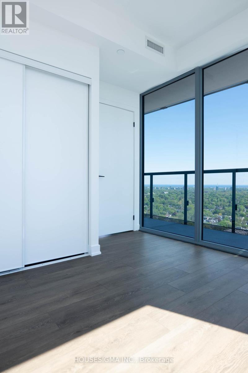 Photo 7 of 127 Broadway Avenue, Toronto ON