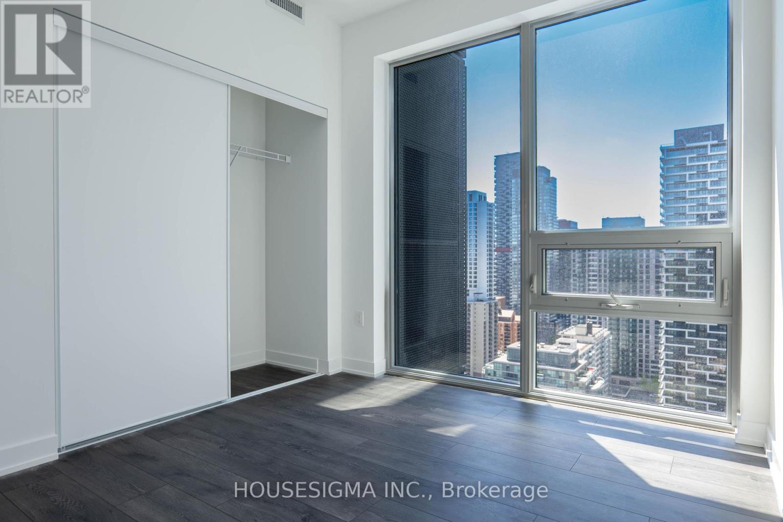 Photo 27 of 127 Broadway Avenue, Toronto ON