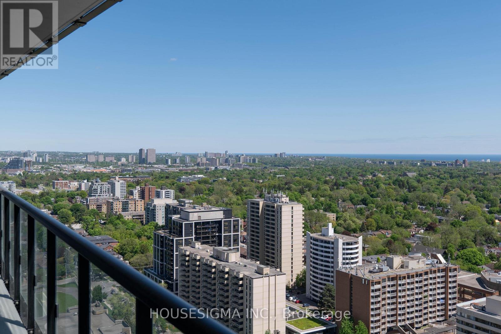 Photo 18 of 127 Broadway Avenue, Toronto ON