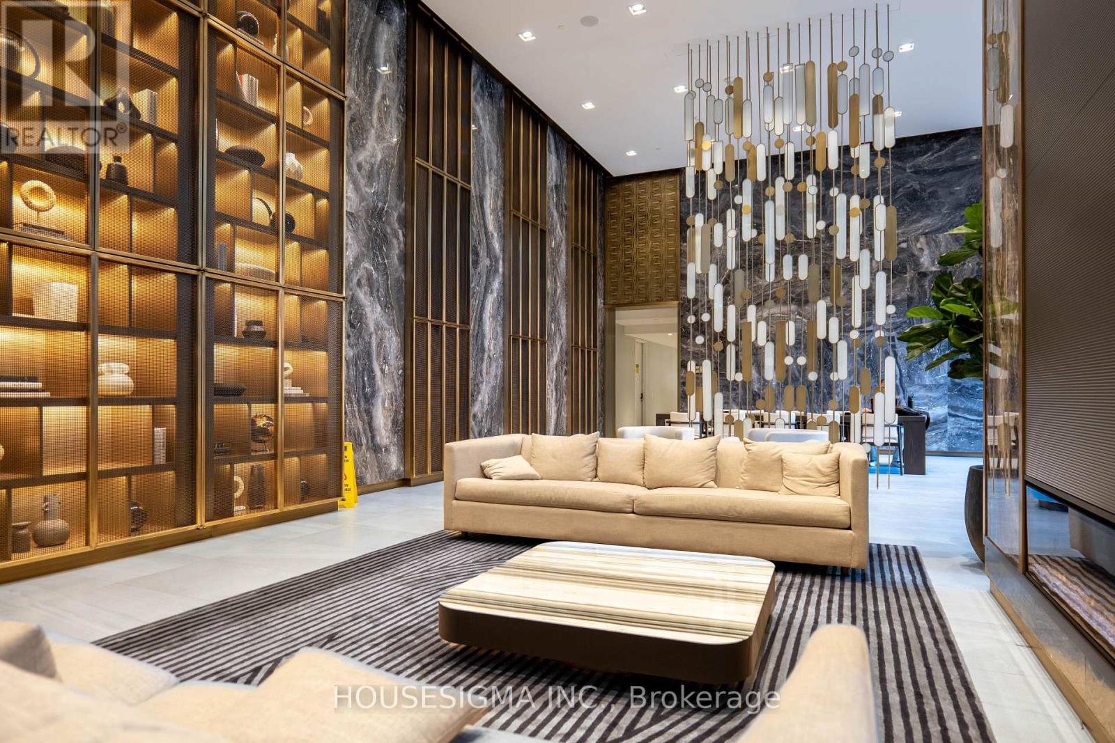 Photo 9 of 127 Broadway Avenue, Toronto ON