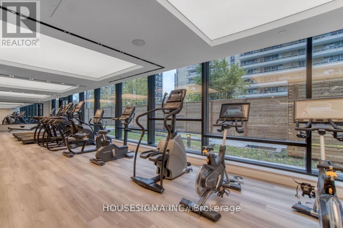 Photo 10 of 127 Broadway Avenue, Toronto ON