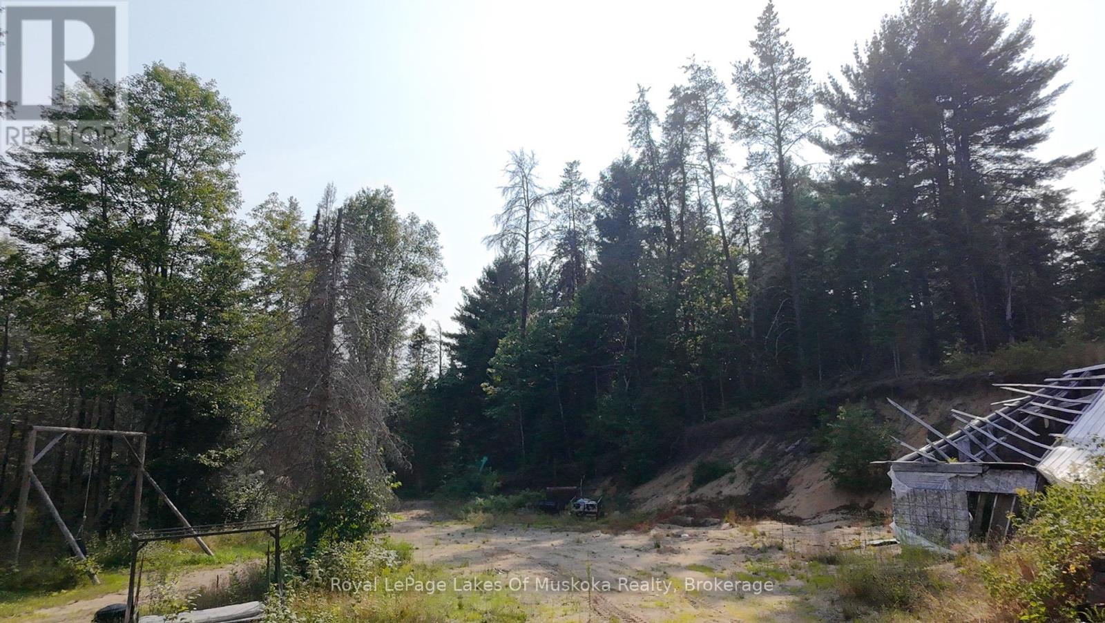 Photo 12 of 1590 Yearley Road, Huntsville ON