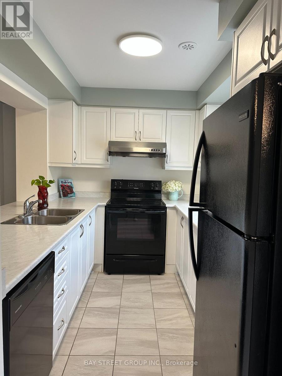 Photo 7 of 1053 Clipper Lane, Pickering ON