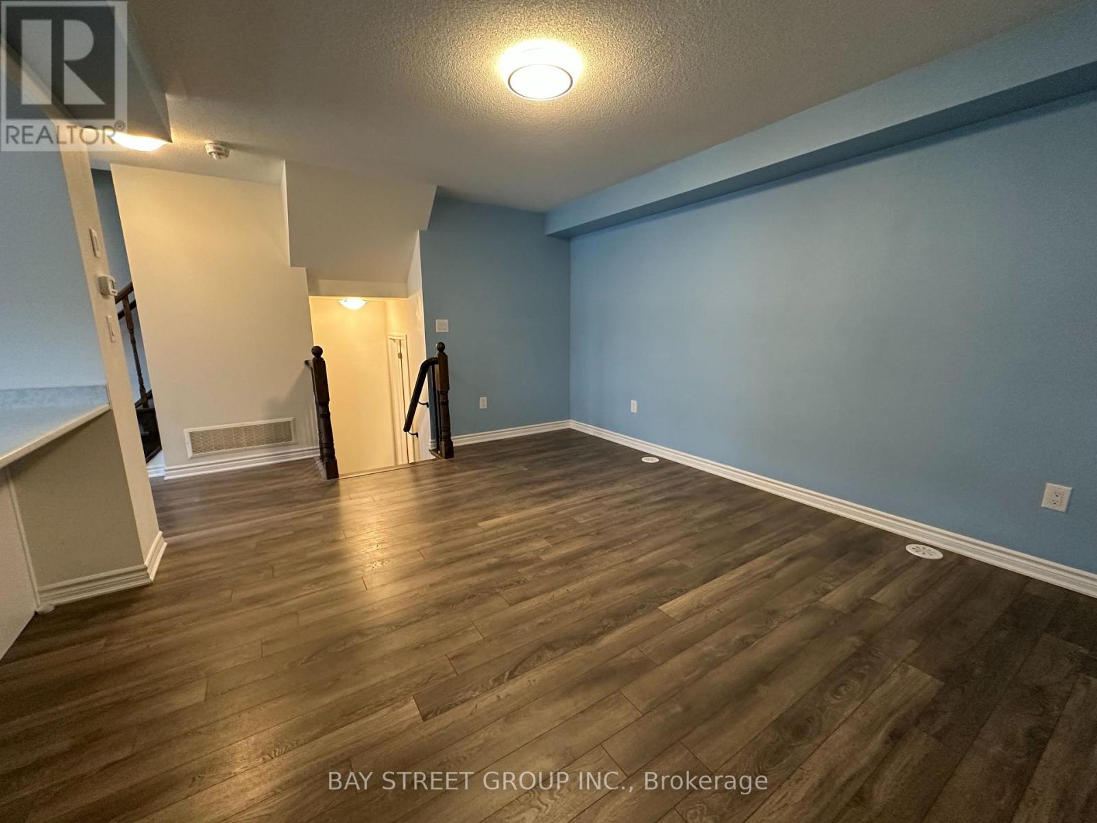 Photo 27 of 1053 Clipper Lane, Pickering ON