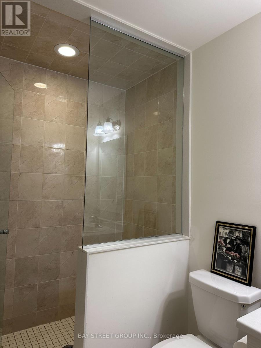 Photo 39 of 1053 Clipper Lane, Pickering ON