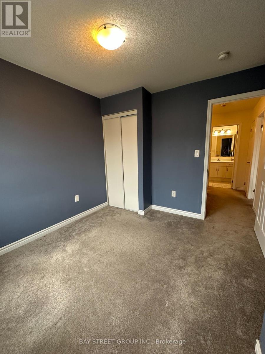 Photo 23 of 1053 Clipper Lane, Pickering ON