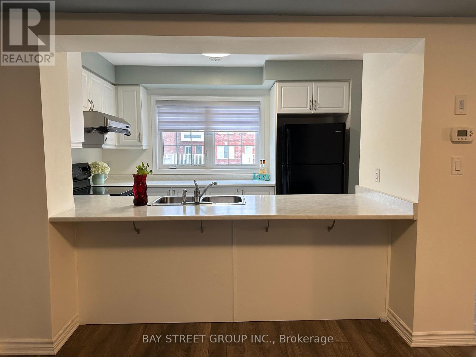 Photo 9 of 1053 Clipper Lane, Pickering ON