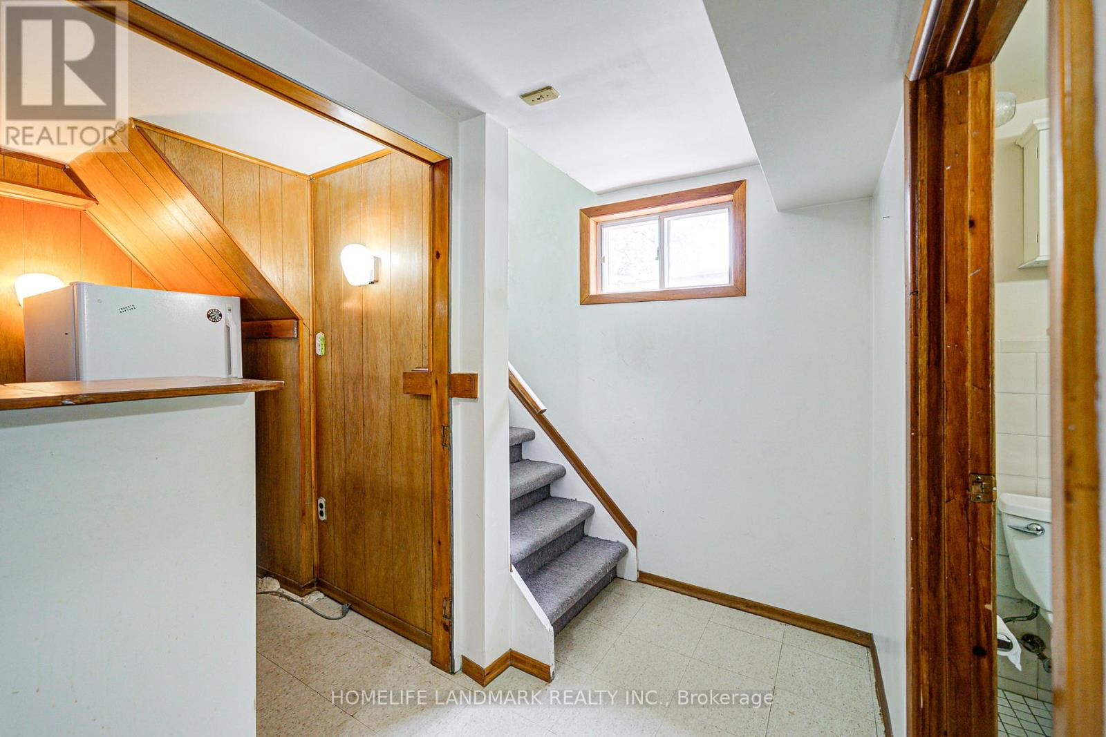 Photo 6 of 296 Boisdale Avenue, Richmond Hill ON