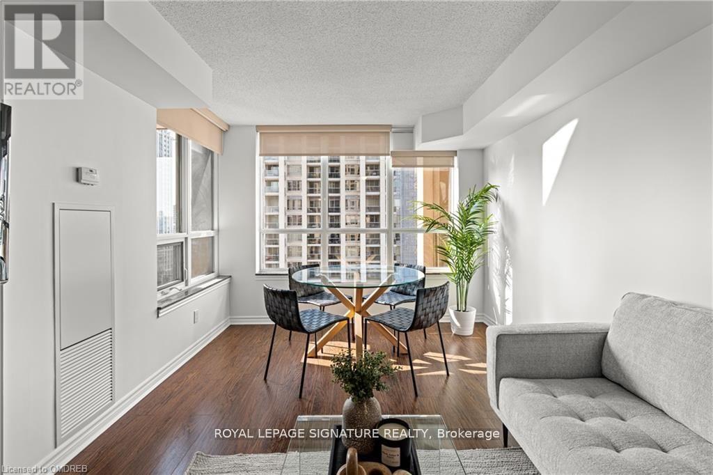 Photo 8 of 1607 4080 Living Arts Drive, Mississauga ON