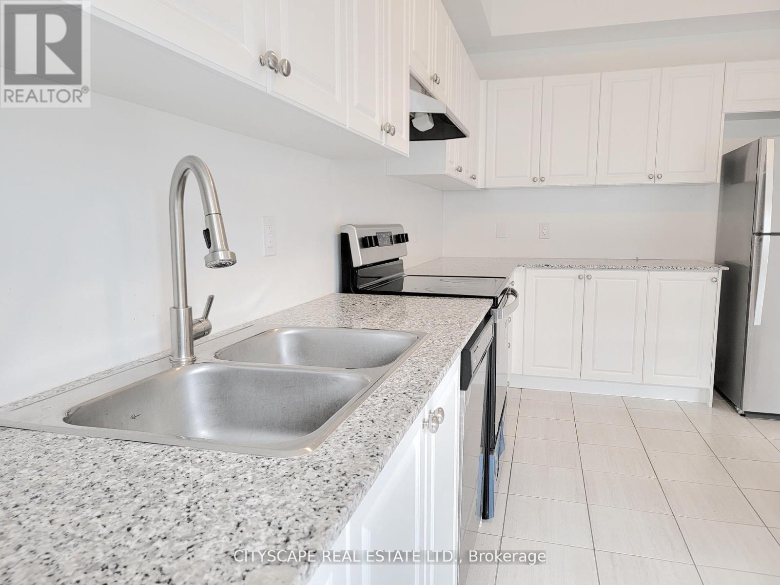 Photo 10 of 7 Fennell Street, Southgate ON