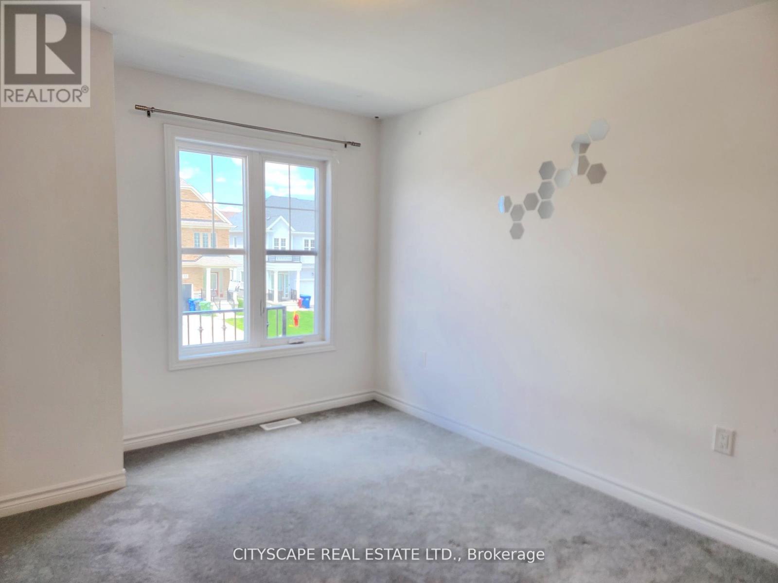 Photo 33 of 7 Fennell Street, Southgate ON