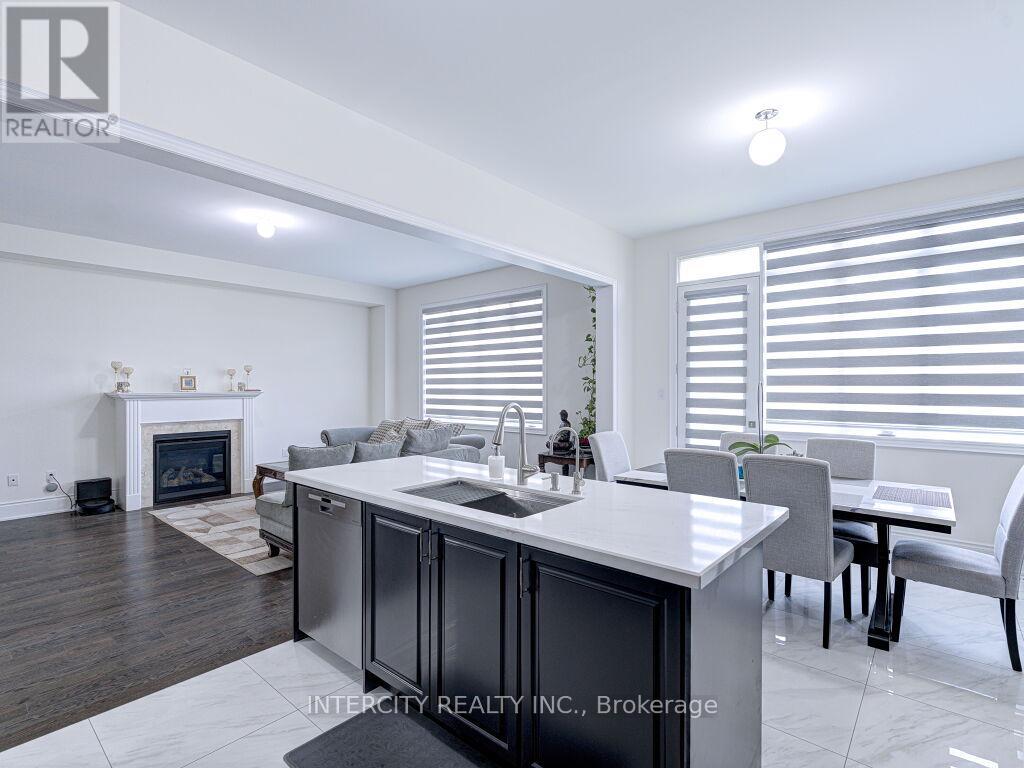 Photo 18 of 58 Dotchson Avenue, Caledon ON
