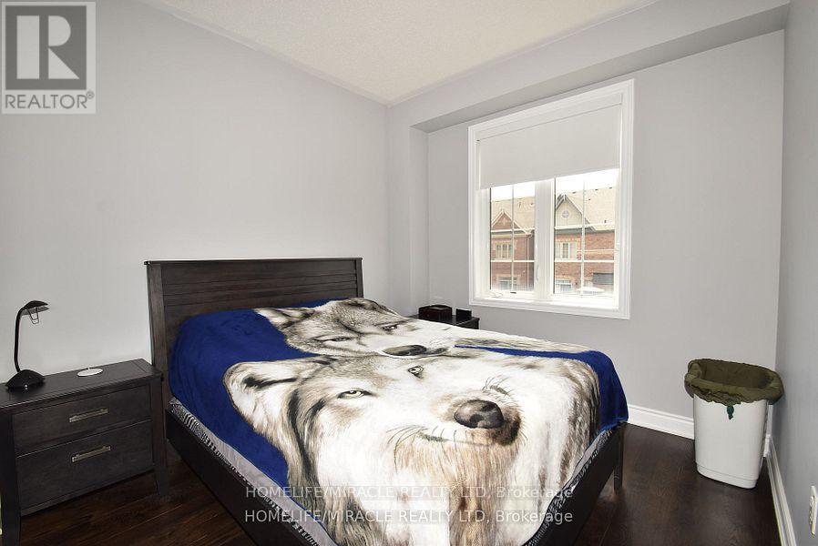 Photo 15 of 183 Easts Corners Boulevard, Vaughan ON