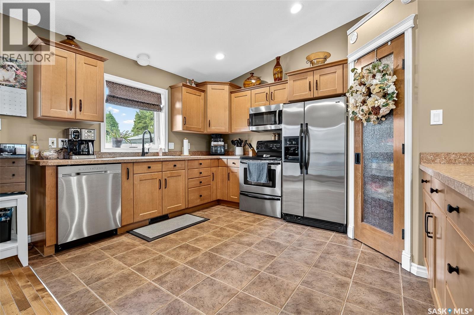 Photo 15 of 26 Everton Crescent, Moose Jaw SK