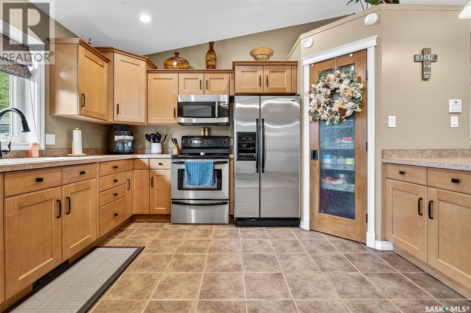 Photo 16 of 26 Everton Crescent, Moose Jaw SK