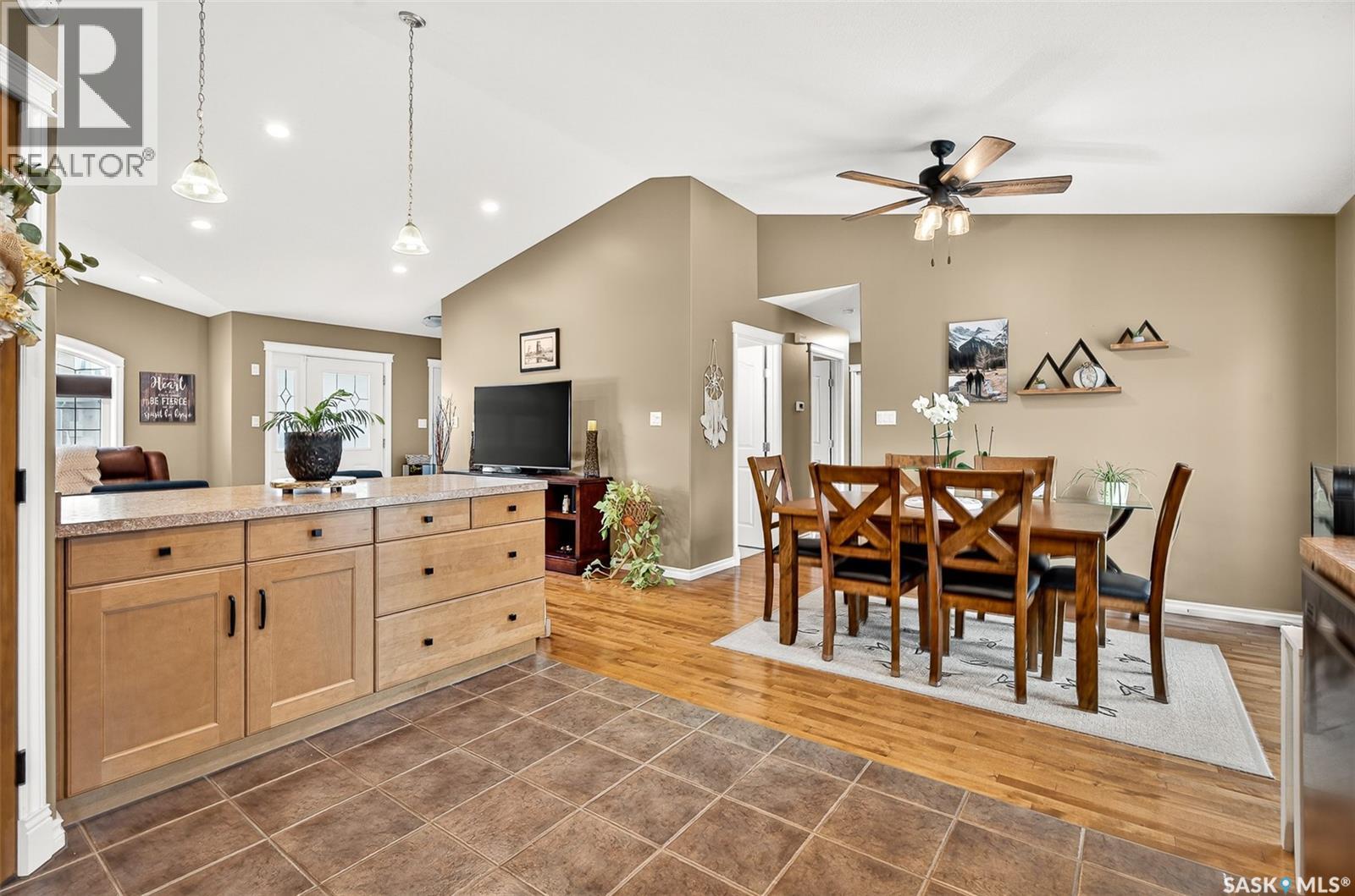 Photo 18 of 26 Everton Crescent, Moose Jaw SK