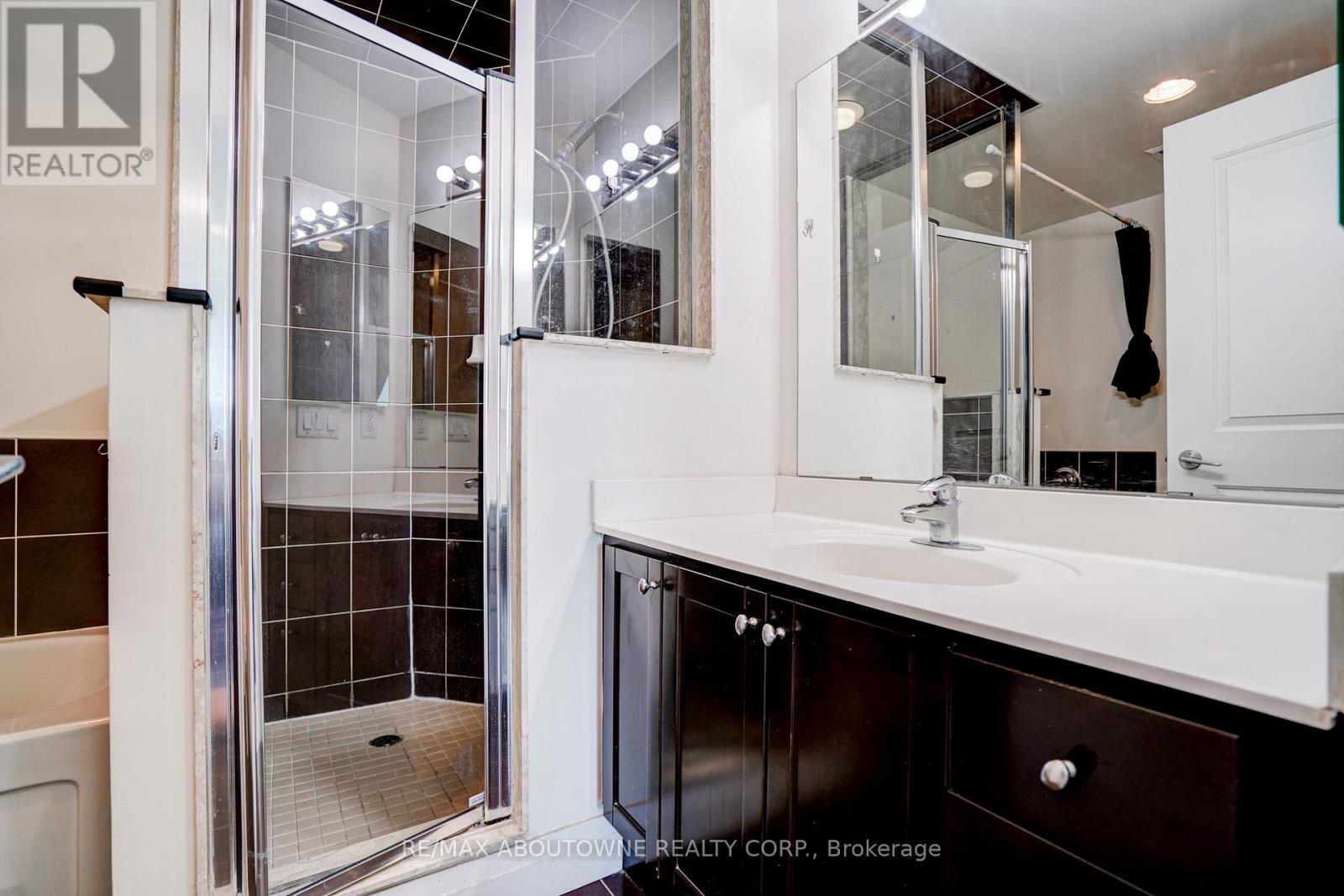 Photo 22 of 2705 90 Absolute Avenue, Mississauga ON